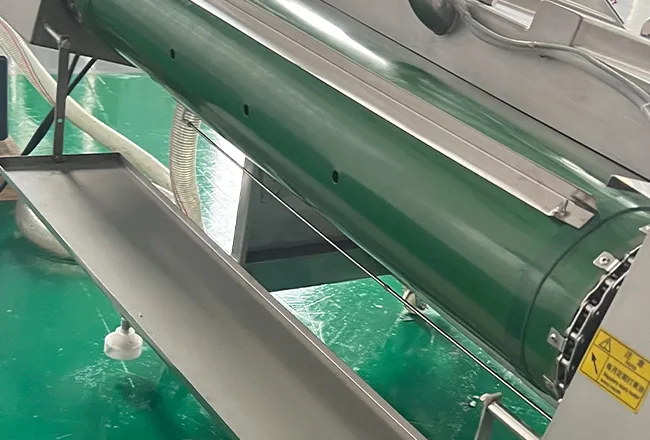 Rolling-Type Packaging Machine